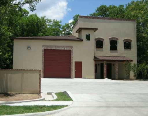 View 1710 Evergreen in EVERGREEN HEIGHTS 1710 Evergreen - property photo 1 - Luxury home in EVERGREEN HEIGHTS, Austin, TX