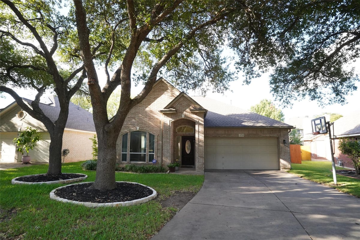 View 1712 Hackney CV in Scofield Ph 07 Sec 03-B 1712 Hackney CV - front exterior - Luxury home in Scofield Ph 07 Sec 03-B, Austin, TX