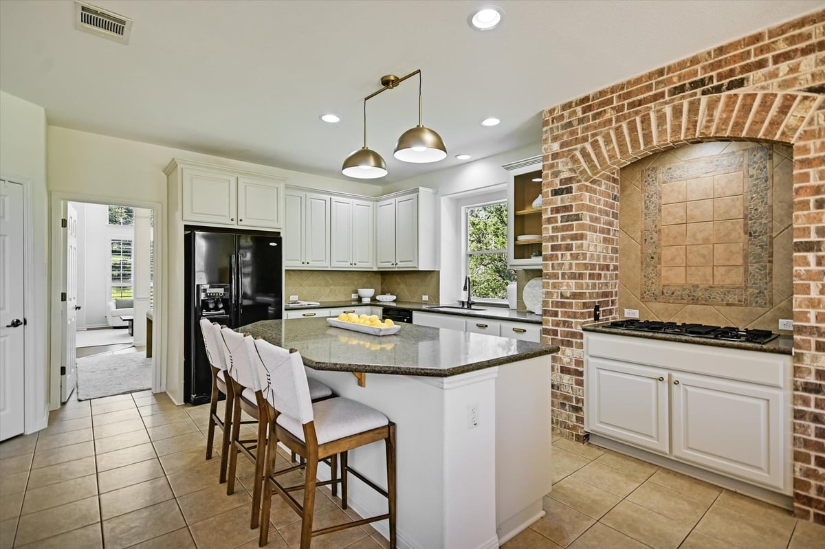 View 17120 Northlake Hills DR in Northlake Hills Sec 03 17120 Northlake Hills DR - property photo 1 - Luxury home in Northlake Hills Sec 03, Jonestown, TX