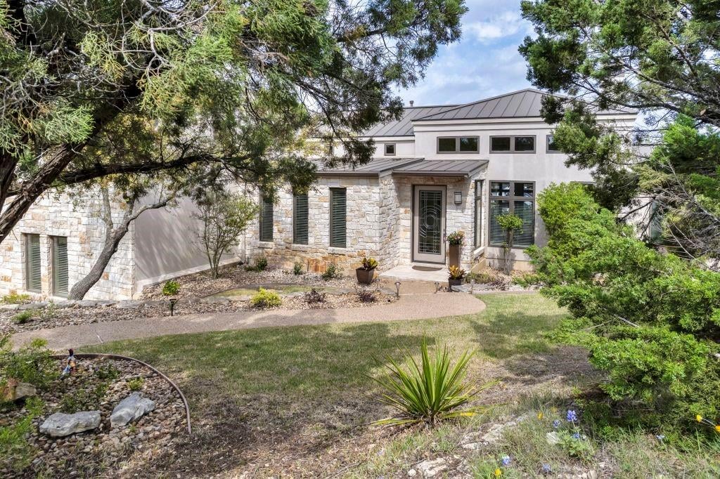 View 17122 Majestic Ridge RD in Majestic Hills Ranchettes 17122 Majestic Ridge RD - property photo 1 - Luxury home in Majestic Hills Ranchettes, Austin, TX