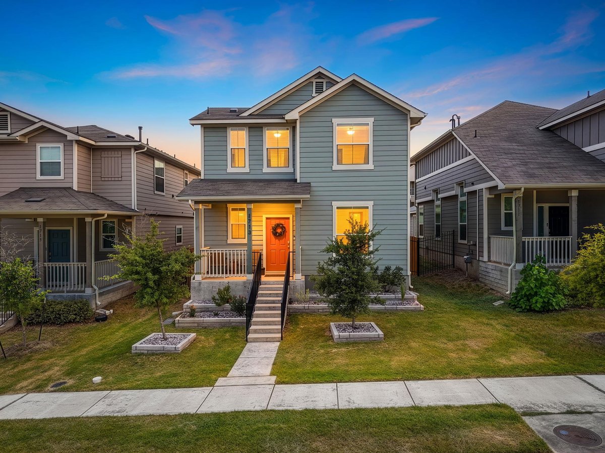 1713 Arborside DR - property photo 1 - Luxury home in PIONEER HILL, Austin, TX
