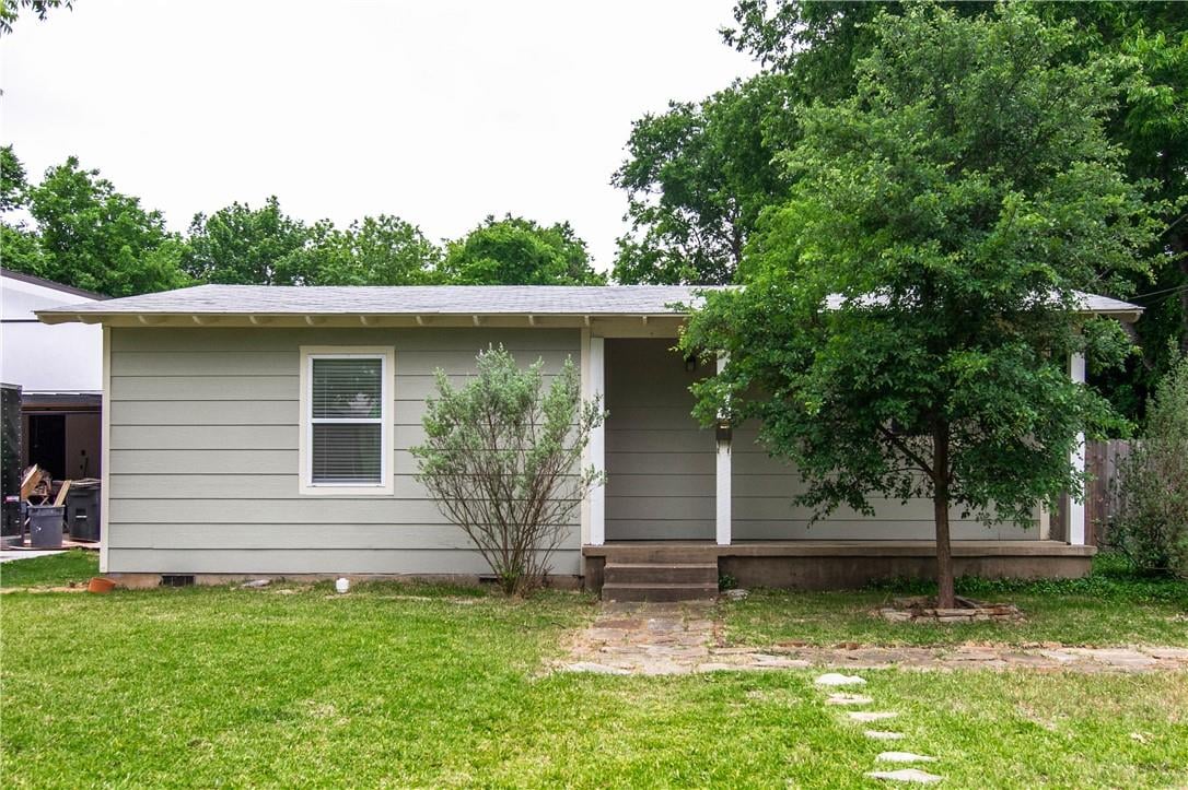 View 1713 Cullen Ave in Crestview Add Sec 01 1713 Cullen Ave - property photo 1 - Luxury home in Crestview Add Sec 01, Austin, TX