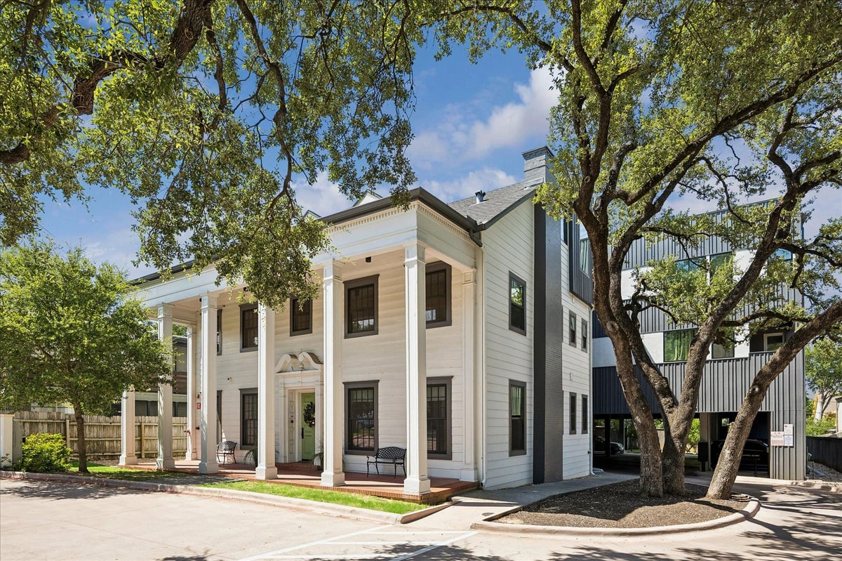 View 1715 Enfield RD Unit #202 in Enfield E 1715 Enfield RD Unit #202 - front exterior - Luxury home in Enfield E, Austin, TX