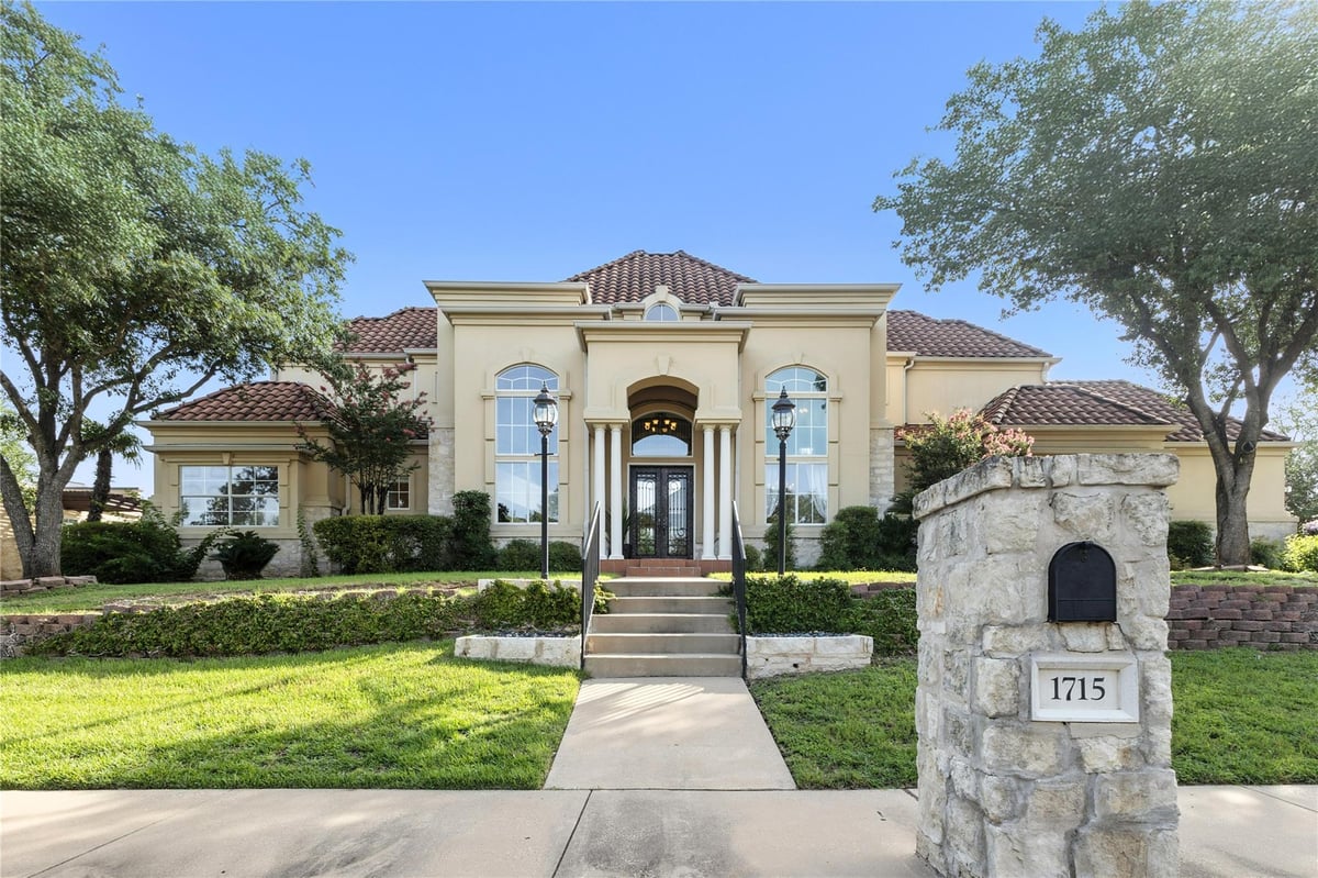 View 1715 Palisades Pointe LN in Lake Pointe Sec 09 1715 Palisades Pointe LN - front exterior - Luxury home in Lake Pointe Sec 09, Austin, TX