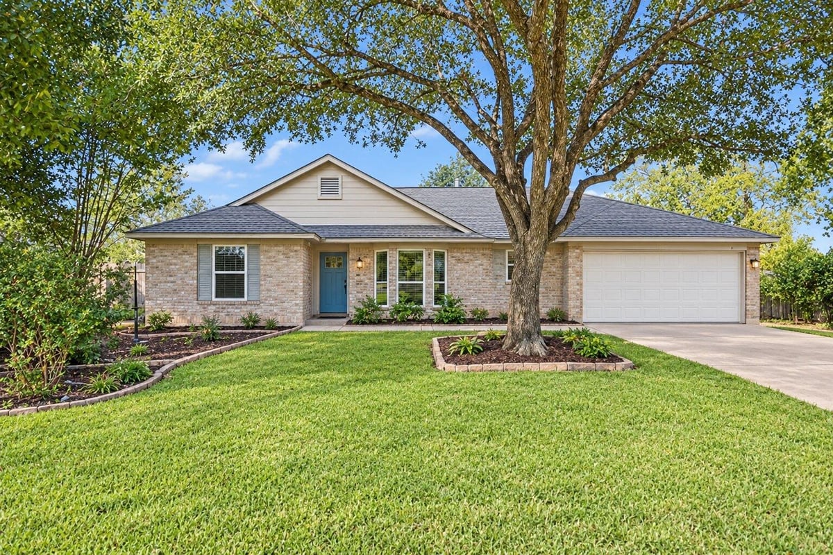 View 1716 Buttercup RD in Pflugerville 1716 Buttercup RD, photo 1 of 33, Pflugerville, Pflugerville, TX