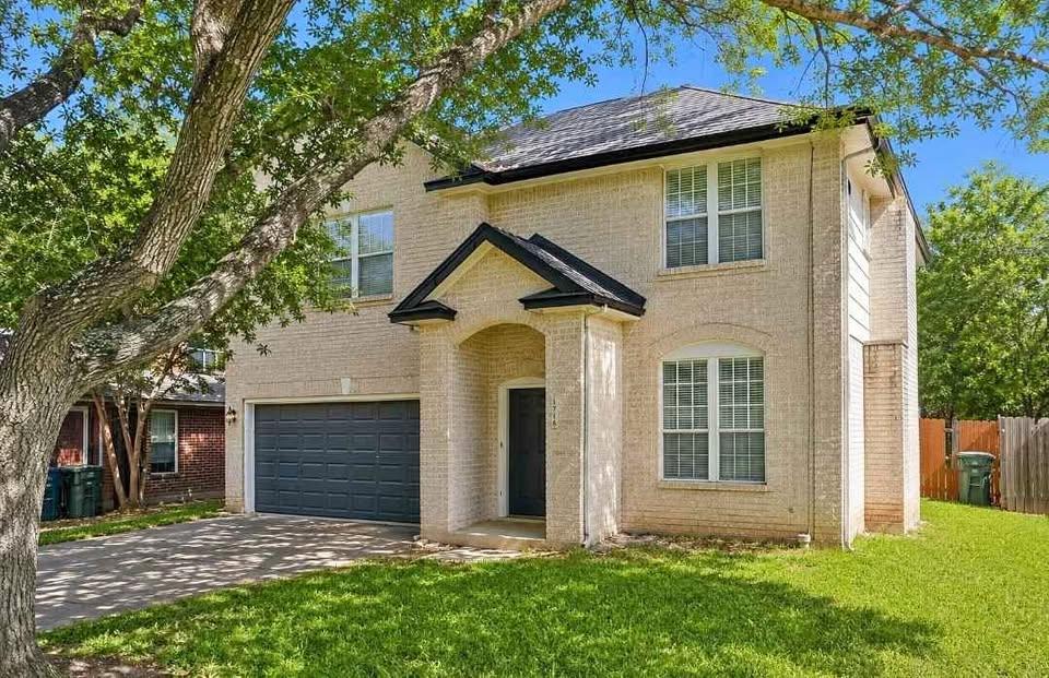 View 1716 Ramona CIR in Oak Knoll 1716 Ramona CIR - front exterior - Luxury home in Oak Knoll, San Marcos, TX