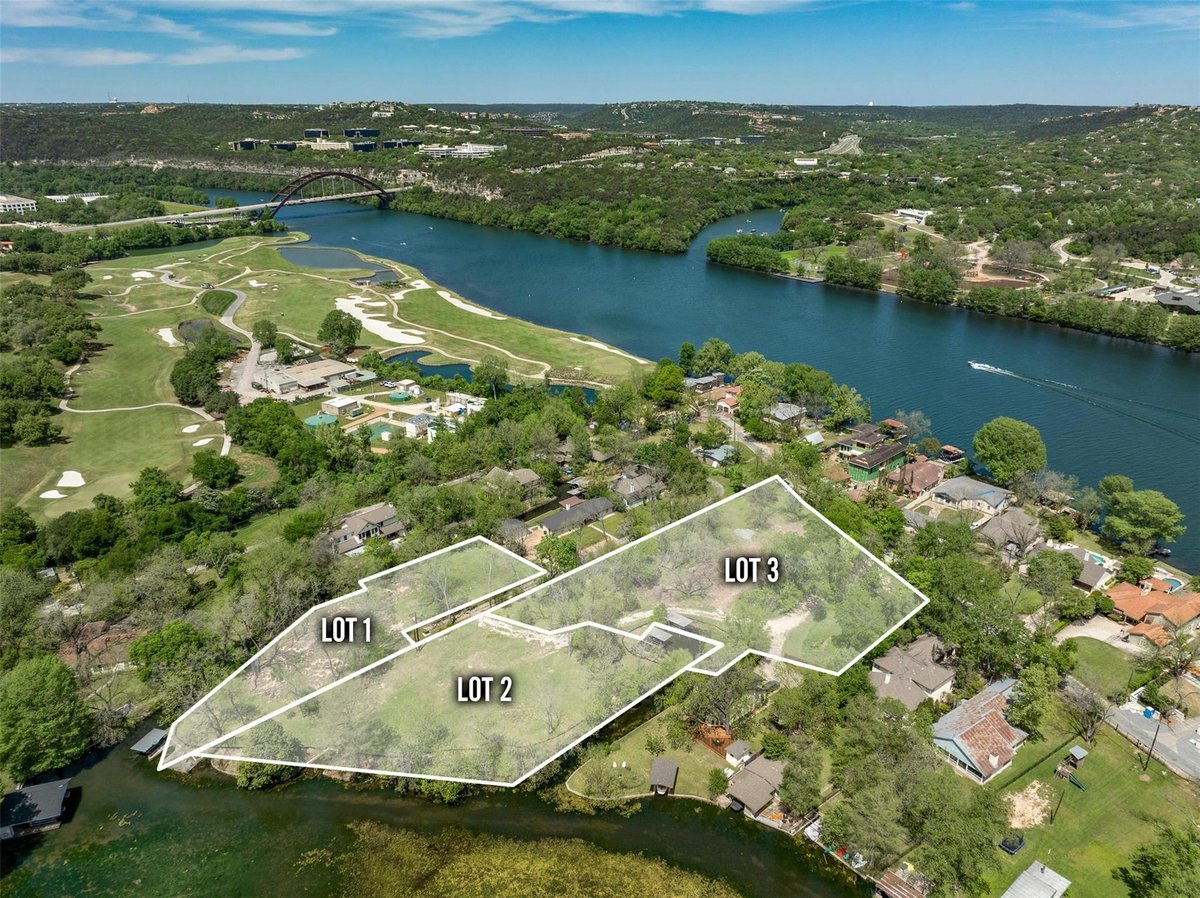 View 1717 Channel Rd in Roy & Ec Logsdon Sub 1717 Channel Rd - front exterior - Luxury lot in Roy & Ec Logsdon Sub, Austin, TX