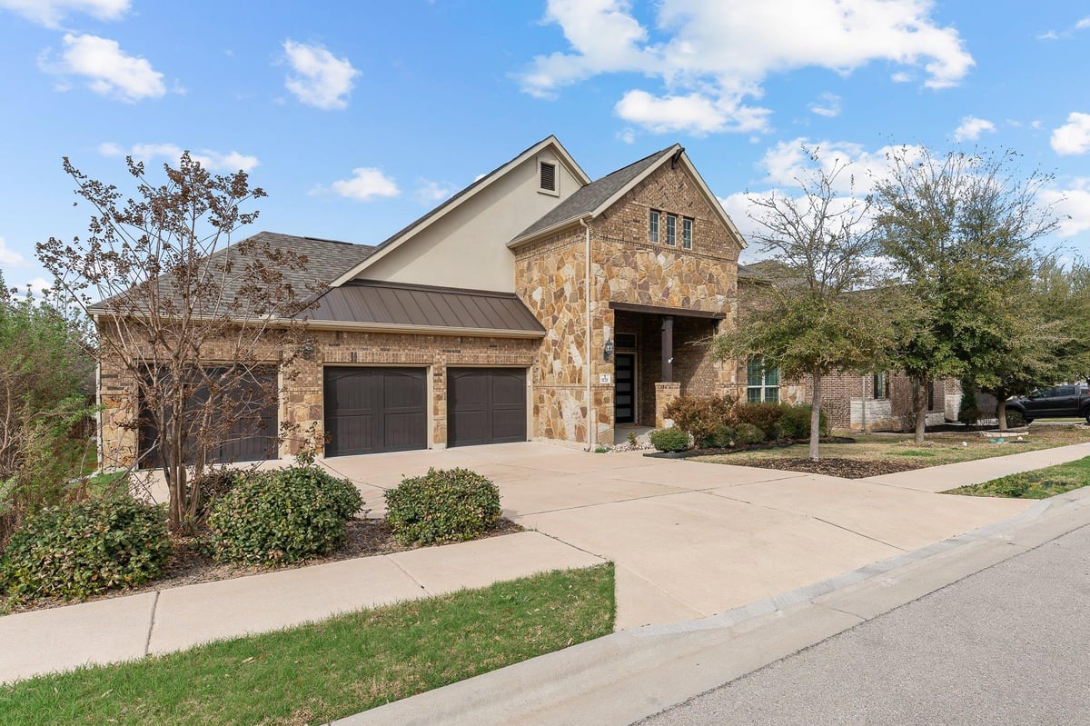 Living area at 1721 Cotton Farm Trl - 3 bed 2 bath home