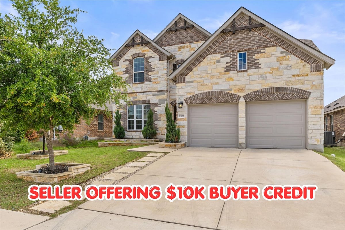 17233 Borromeo Ave - front exterior - Luxury home in Carmel West Ph 2 Sec 2, Pflugerville, TX