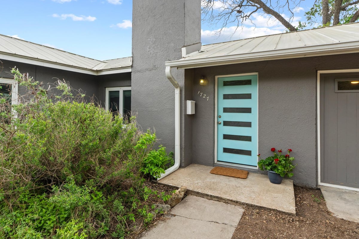 Primary bedroom at 1727 38th 1/2 St - 3 bed 1 bath home