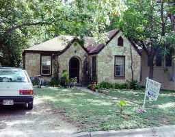 View 1740 DEXTER St in Zilker 1740 DEXTER St - property photo 1 - Luxury home in Zilker, Austin, TX