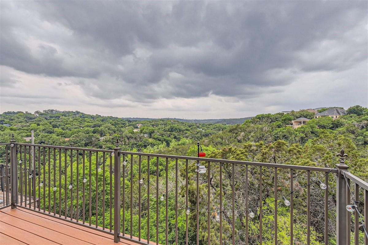 View 1741 Spyglass DR Unit #1-333 in One Barton Place Condo 1741 Spyglass DR Unit #1-333 - front exterior - Luxury home in One Barton Place Condo, Austin, TX