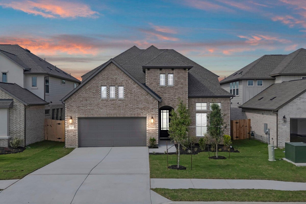 View 17417 Graces Path in Blackhawk 17417 Graces Path - front exterior - Luxury home in Blackhawk, Pflugerville, TX