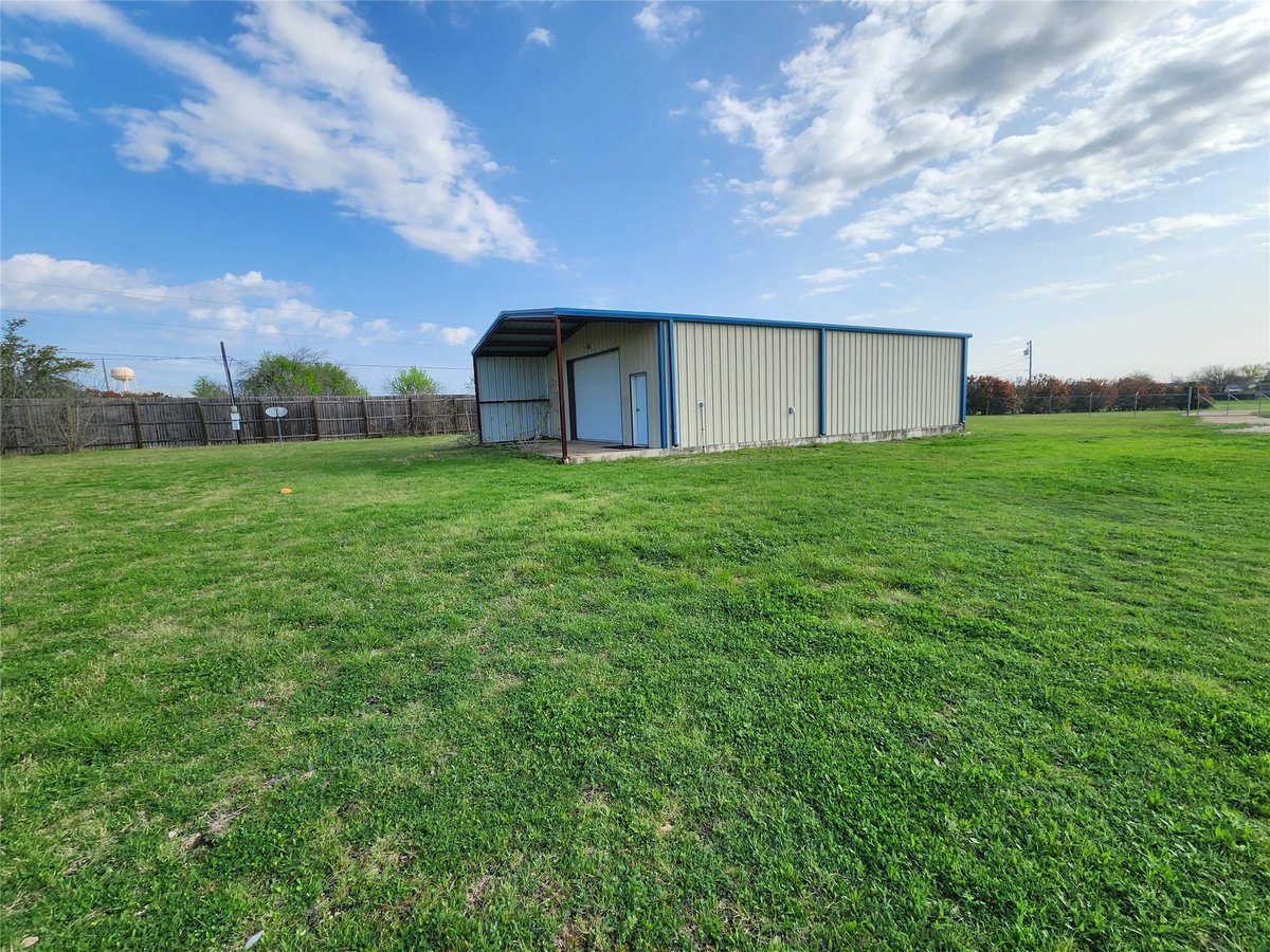 Kitchen at 1742 Rowe Loop - CASNER J, Pflugerville, TX
