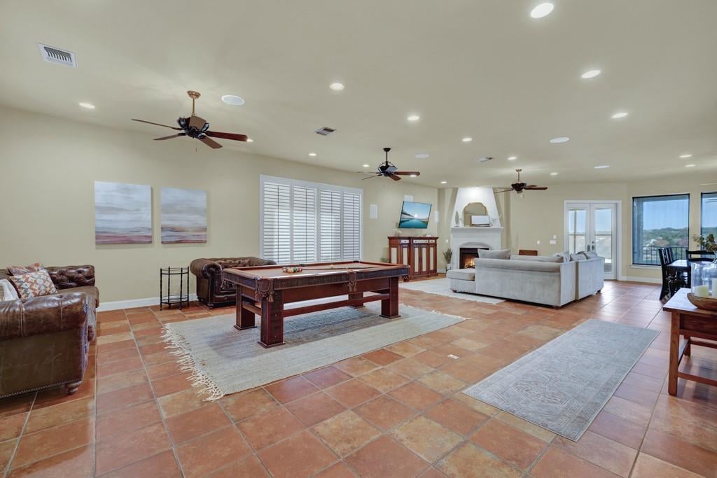 Living area at 1745  Lakeside Dr W - 4 bed 3 bath home