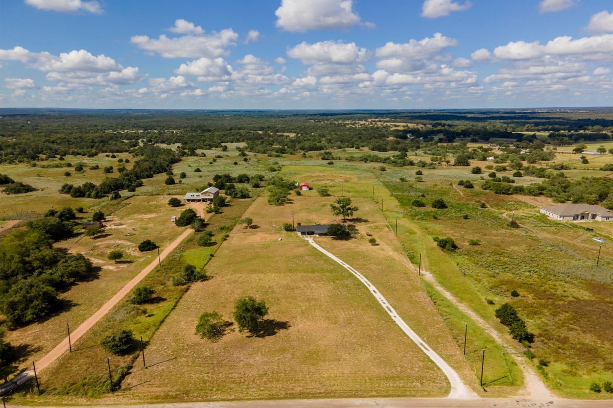 View 175 Bobs TRL in Cedar Creek Farms 175 Bobs TRL - property photo 1 - Luxury home in Cedar Creek Farms, Bastrop, TX