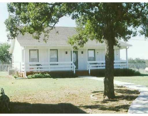 View 1750 Cr 439 in Thorndale 1750 Cr 439, photo 1, Thorndale, Thorndale, TX