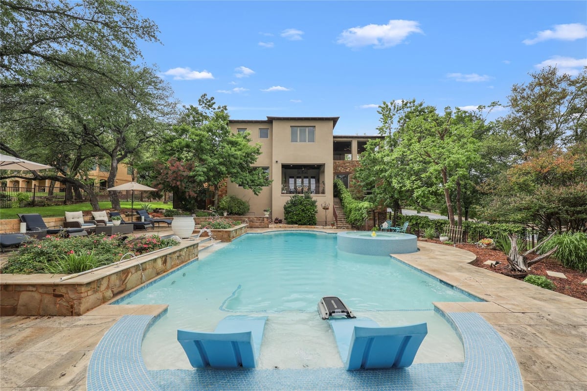 View 17501 Navigation Ln in NORTHSHORE ON LAKE TRAVIS, THE HOLLOWS 17501 Navigation Ln - front exterior - Luxury home in NORTHSHORE ON LAKE TRAVIS, THE HOLLOWS, Lago Vista, TX
