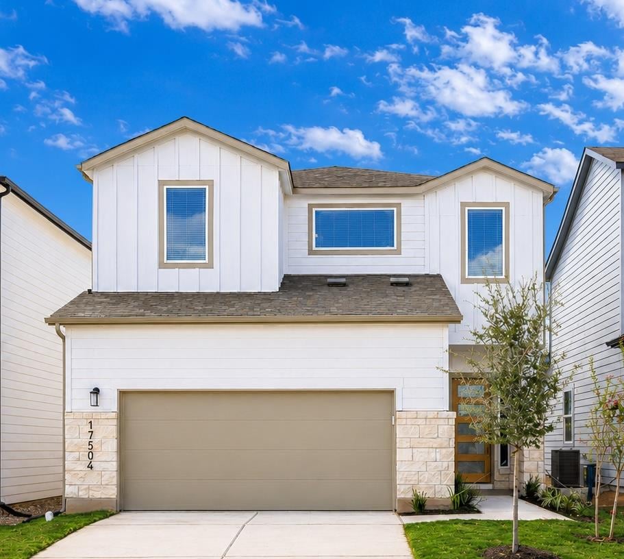 View 17504 Emperador DR in Cielo East City Homes 17504 Emperador DR - front exterior - Luxury home in Cielo East City Homes, Round Rock, TX