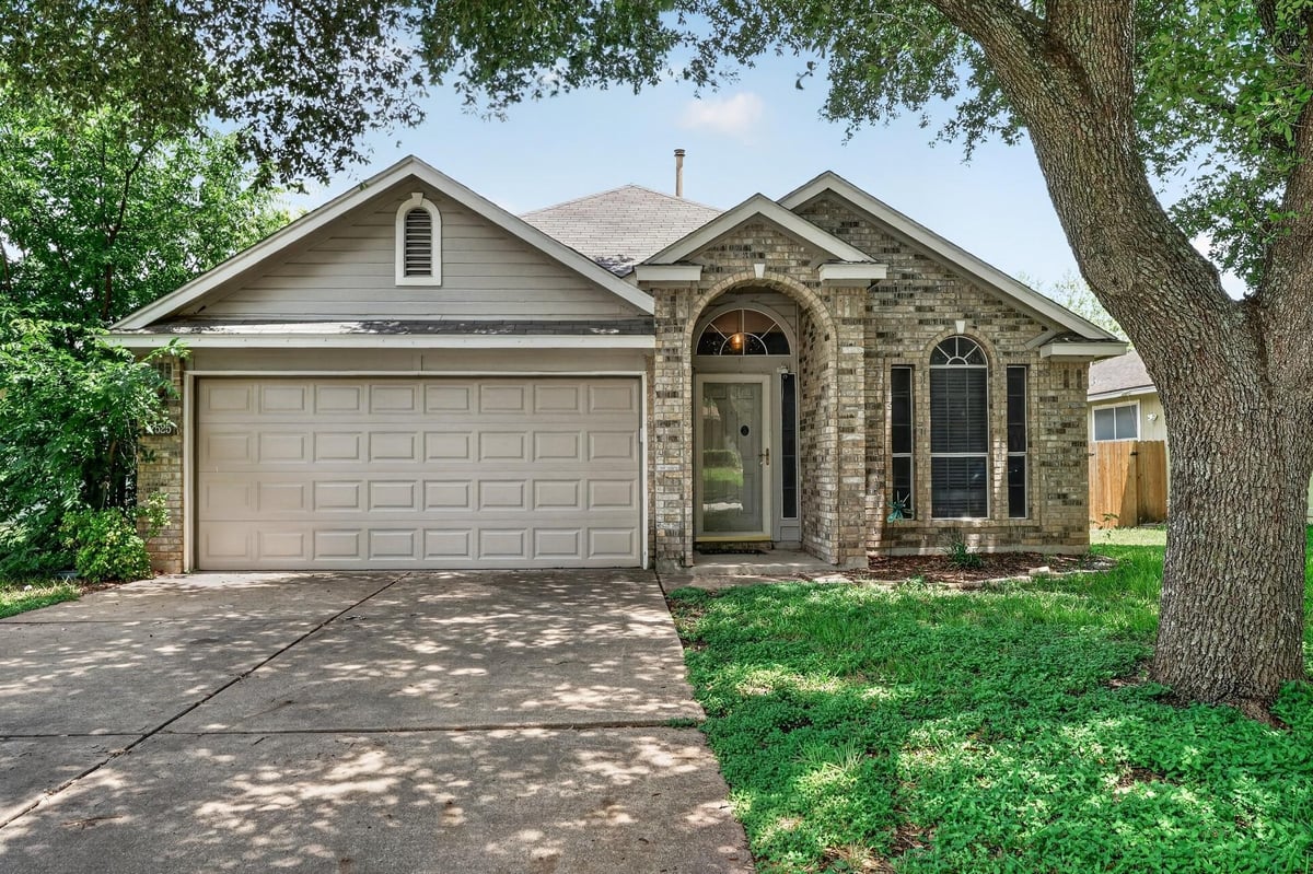 View 17525 Tobermory DR in Windermere Ph F Sec 03 17525 Tobermory DR - front exterior - Luxury home in Windermere Ph F Sec 03, Pflugerville, TX