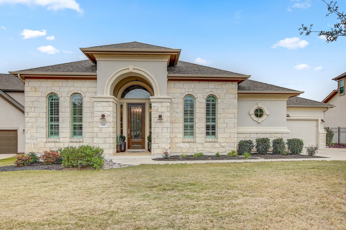 View 176 Patience Cv in Reunion Ranch Ph Three Sec Five 176 Patience Cv - front exterior - Luxury home in Reunion Ranch Ph Three Sec Five, Austin, TX