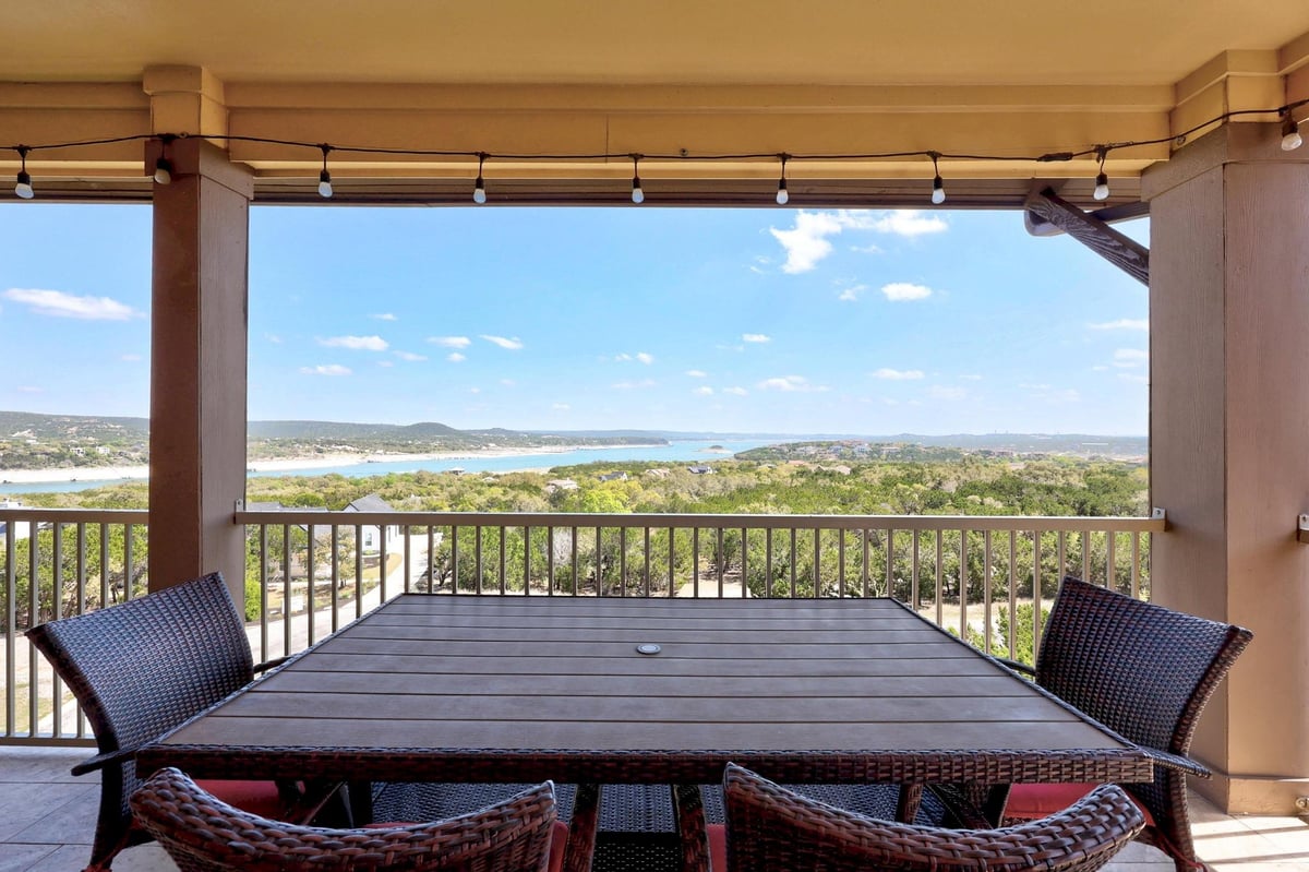 Living area at 17708 Maritime Point Dr Unit #301 - 3 bed 3 bath home