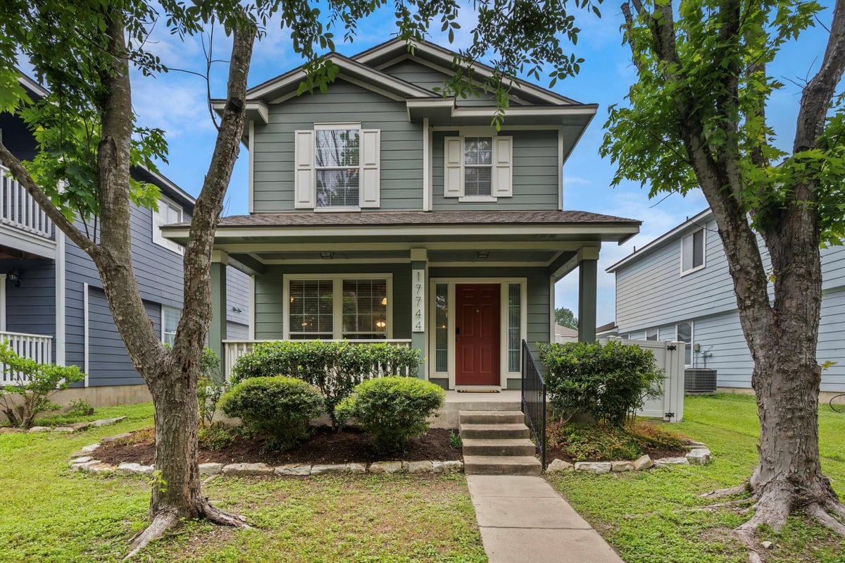 17744 Great Basin Ave - front exterior - Luxury home in Highland Park Ph A Sec 01, Pflugerville, TX
