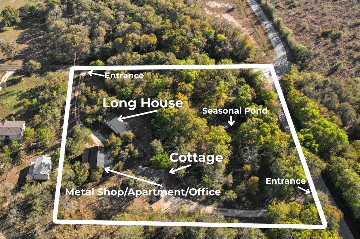 View 1777 Fox Ln in Eloise Estates Sub 1777 Fox Ln - front exterior - Luxury home in Eloise Estates Sub, Lockhart, TX
