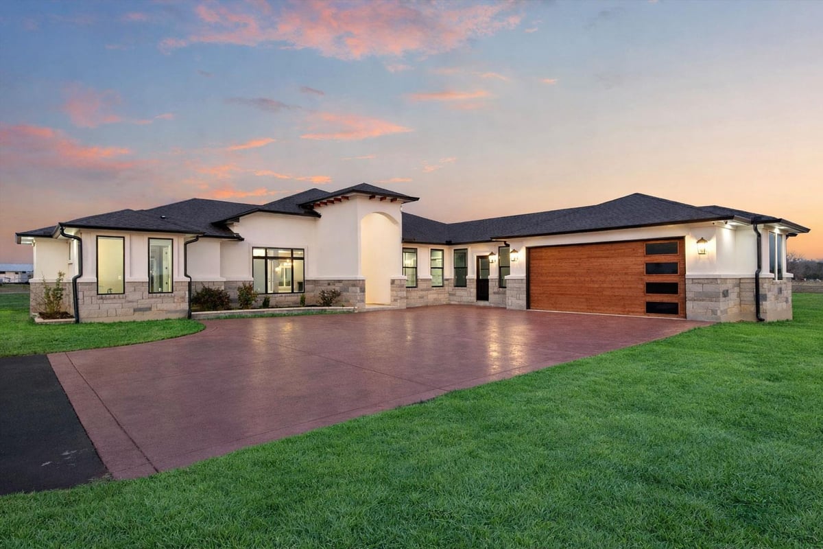 View 178 Balch Rd in Standifer, James 178 Balch Rd - front exterior - Luxury home in Standifer, James, Elgin, TX