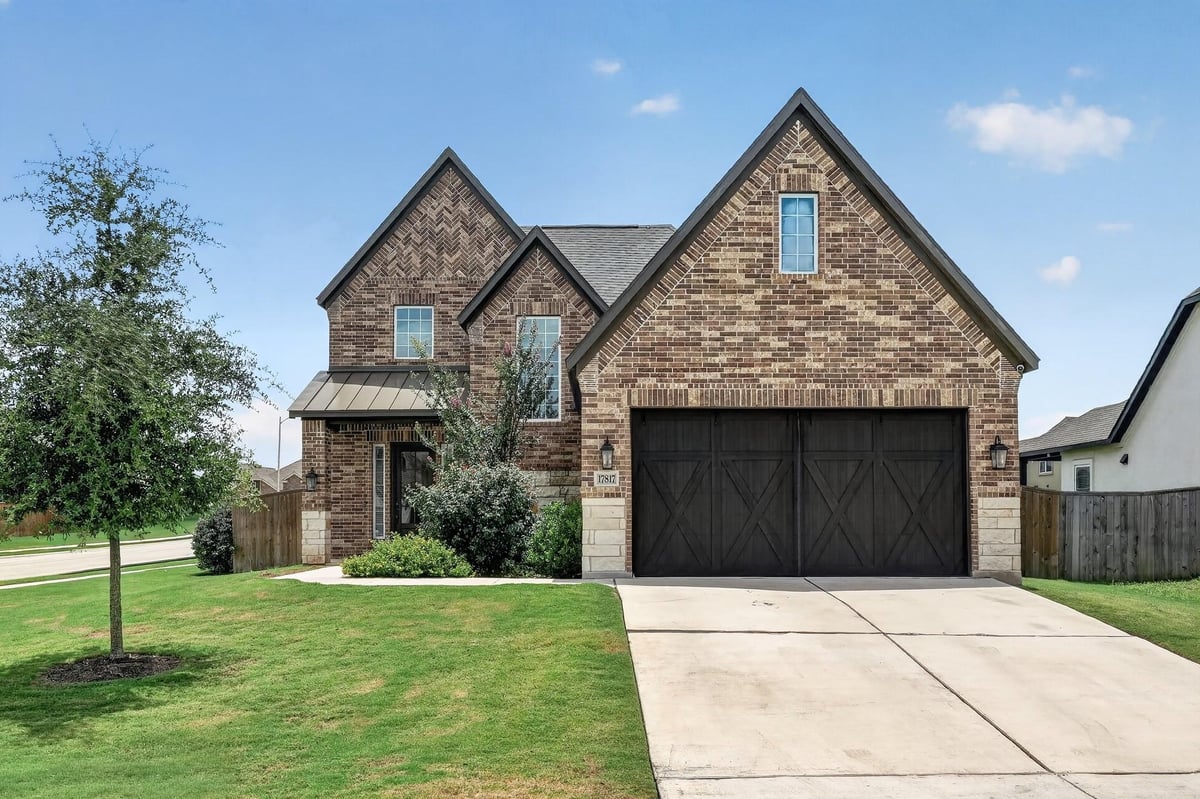 17817 Clairess LN - front exterior - Luxury home in Shadowglen Ph 2 Sec 23A, Manor, TX
