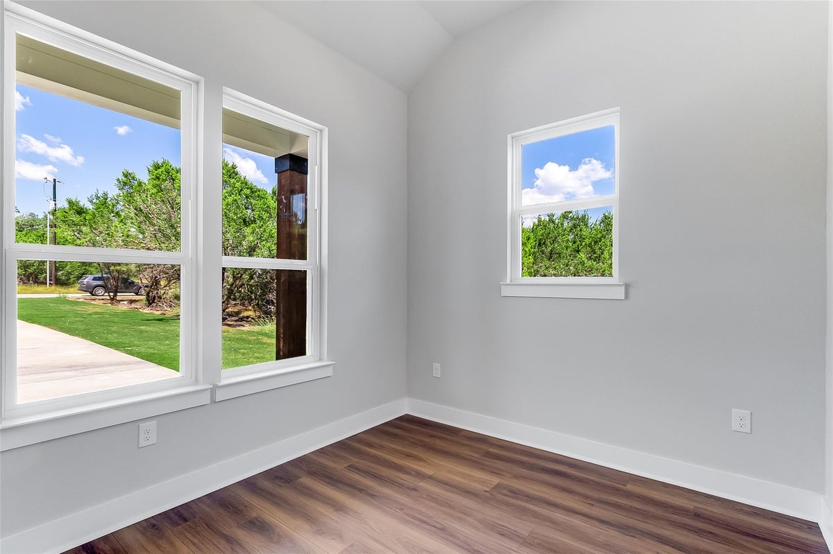 Living area at 179 Rosebud Ranch Rd - 4 bed 3 bath home