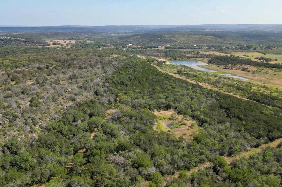 View 1790 County Road 402 1790 County Road 402 - front exterior - Luxury home in Marble Falls, TX