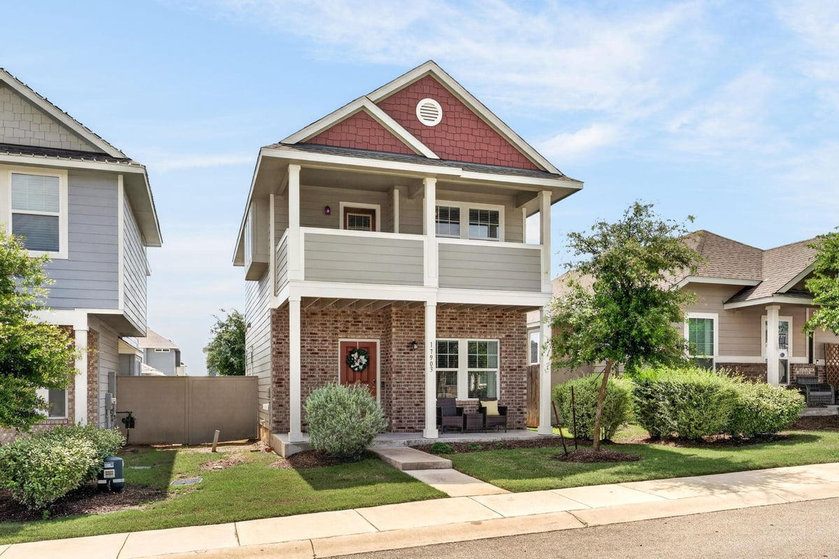 View 17903 Papaveri Way Unit #212 in Sorento Condos 17903 Papaveri Way Unit #212 - front exterior - Luxury home in Sorento Condos, Pflugerville, TX