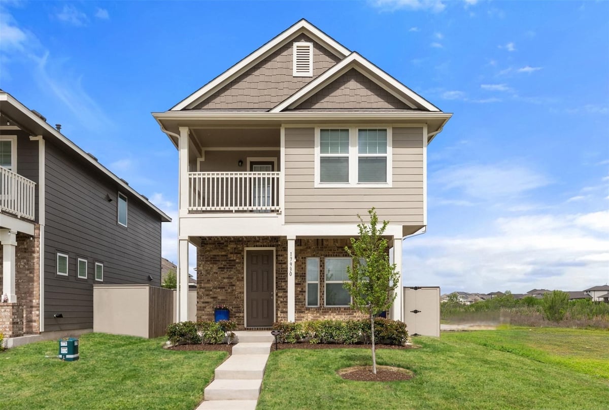 View 17930 Giglio WAY in Sorento 17930 Giglio WAY - front exterior - Luxury home in Sorento, Pflugerville, TX