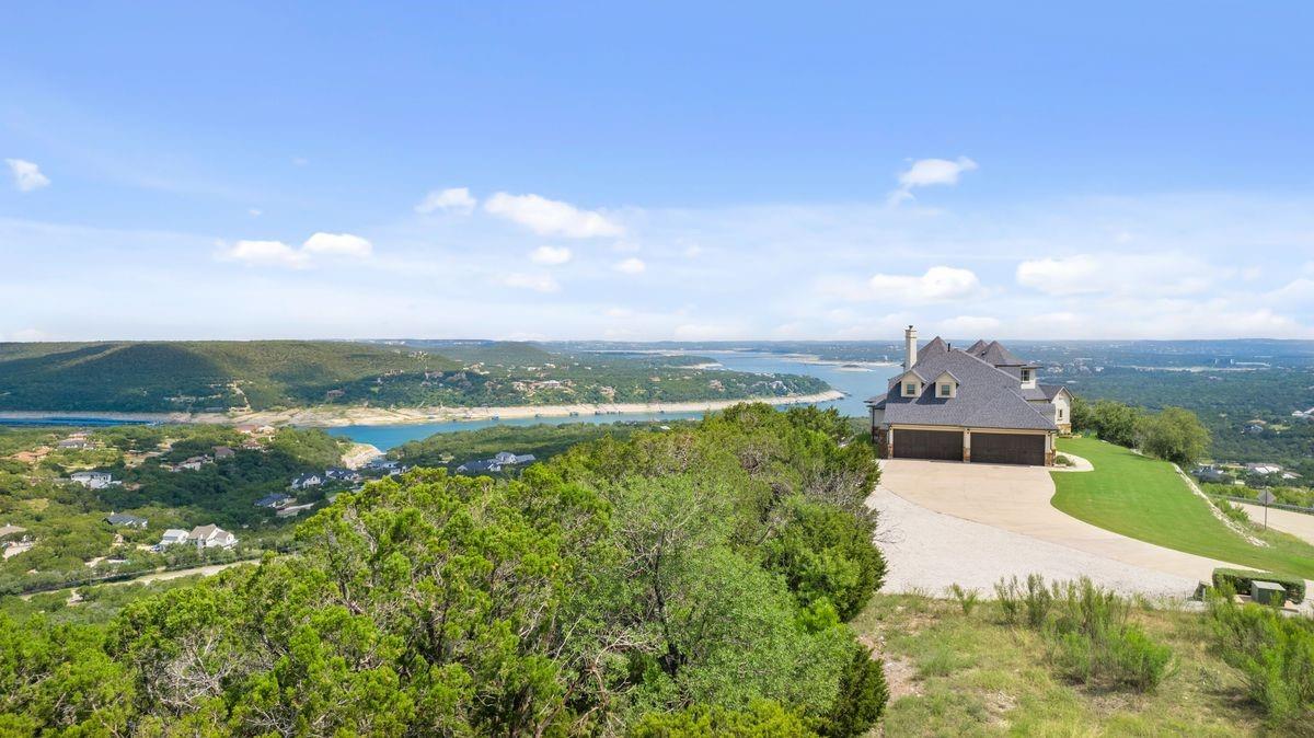View 17933 Ranchland Hills Vis in Ranchland Hills 17933 Ranchland Hills Vis - front exterior - Luxury lot in Ranchland Hills, Jonestown, TX