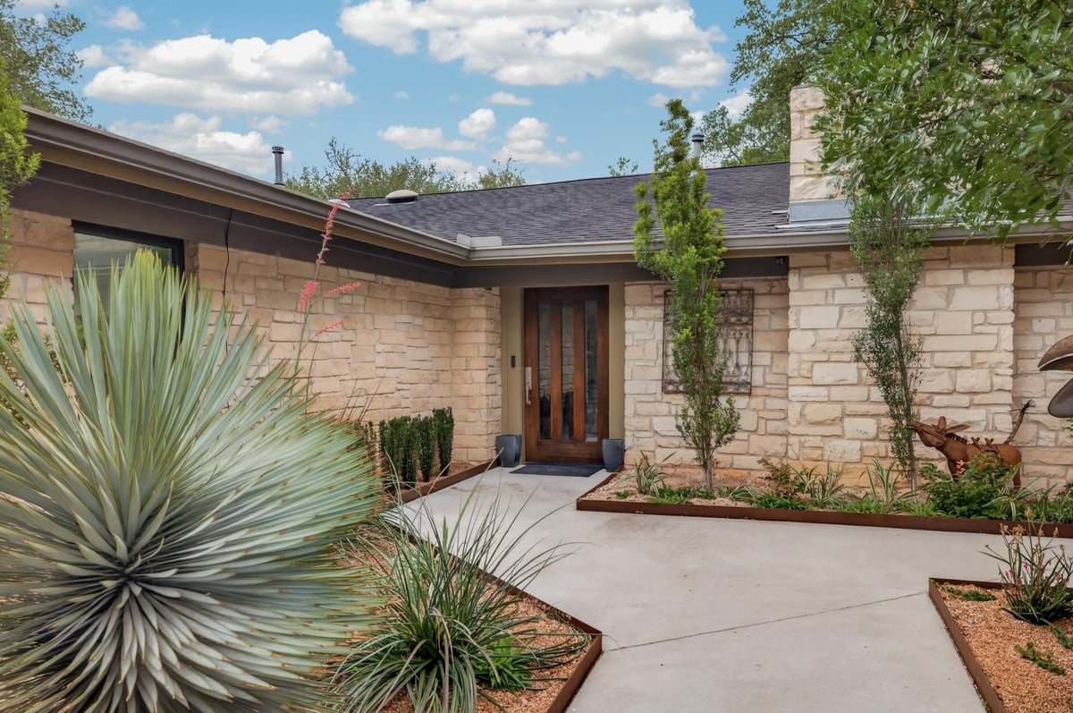 Primary bedroom at 18 Sundown Pkwy - 4 bed 4 bath home