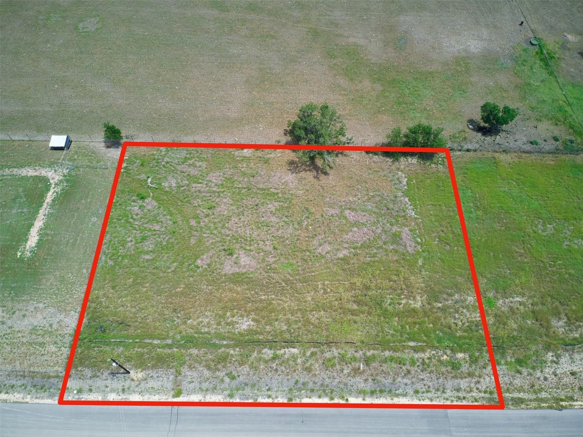 View 180 Altidore Ave in Cool Water Acres 180 Altidore Ave - front exterior - Luxury lot in Cool Water Acres, Dale, TX