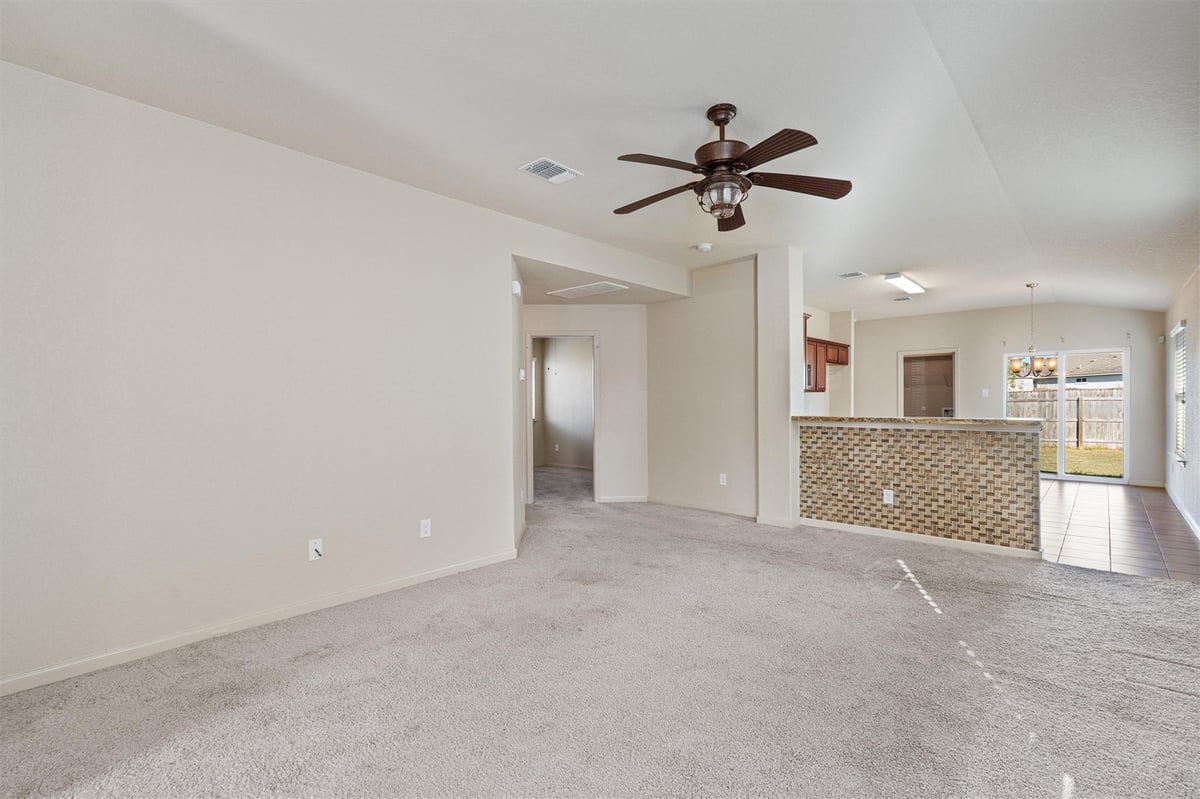 View 180 Eagle Dr in Riverside Grove 180 Eagle Dr - property photo 1 - Luxury home in Riverside Grove, Luling, TX