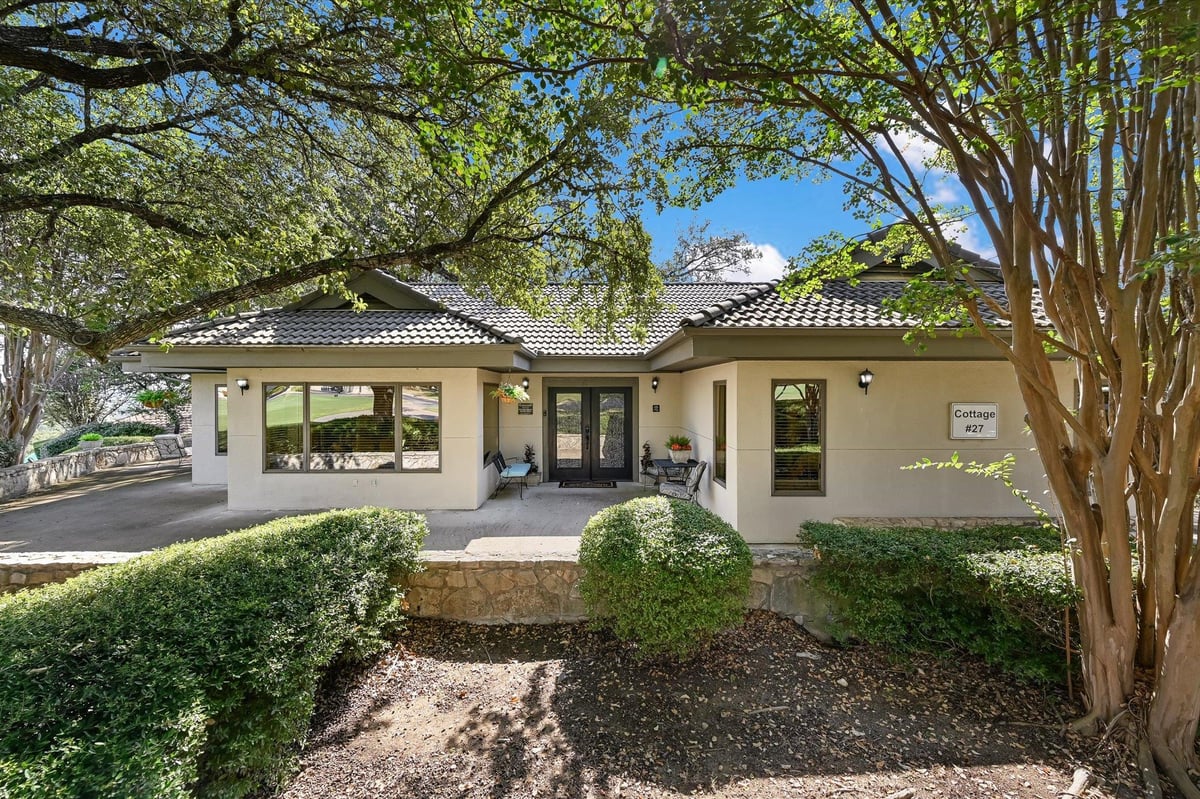 1800  Clubhouse Hill Dr - front exterior - Luxury home in Barton Creek Lakeside, Spicewood, TX