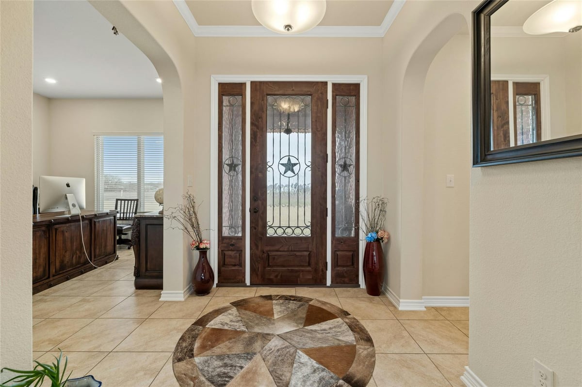 Primary bedroom at 1800 County Road 305 - 3 bed 3 bath home