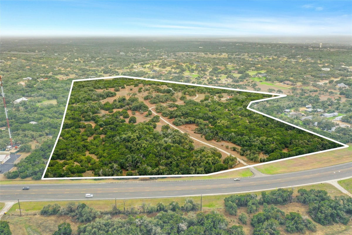 1800 E 290 Hwy - front exterior - Luxury home in Dripping Springs, TX