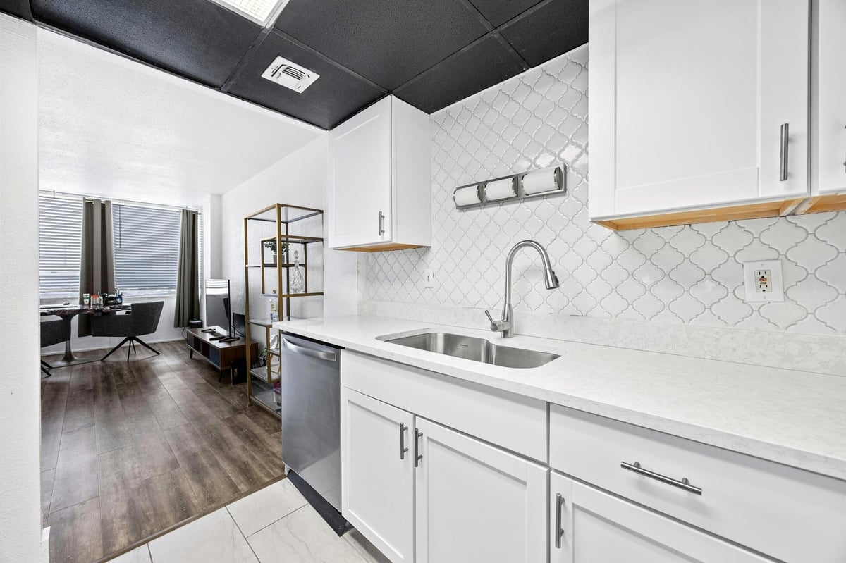View 1800 Lavaca St Unit #A-201 in Greenwood Towers Amended 1800 Lavaca St Unit #A-201 - front exterior - Luxury home in Greenwood Towers Amended, Austin, TX