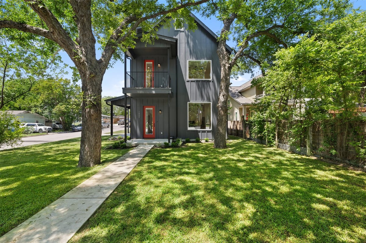 View 1800 Singleton Ave in Glenwood Add 1800 Singleton Ave - property photo 1 - Luxury home in Glenwood Add, Austin, TX