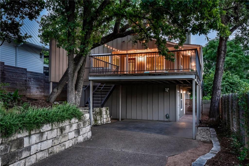 View 1800 W 10th St in MLS Area 1B 1800 W 10th St - property photo 1 - Luxury home in MLS Area 1B, Austin, TX
