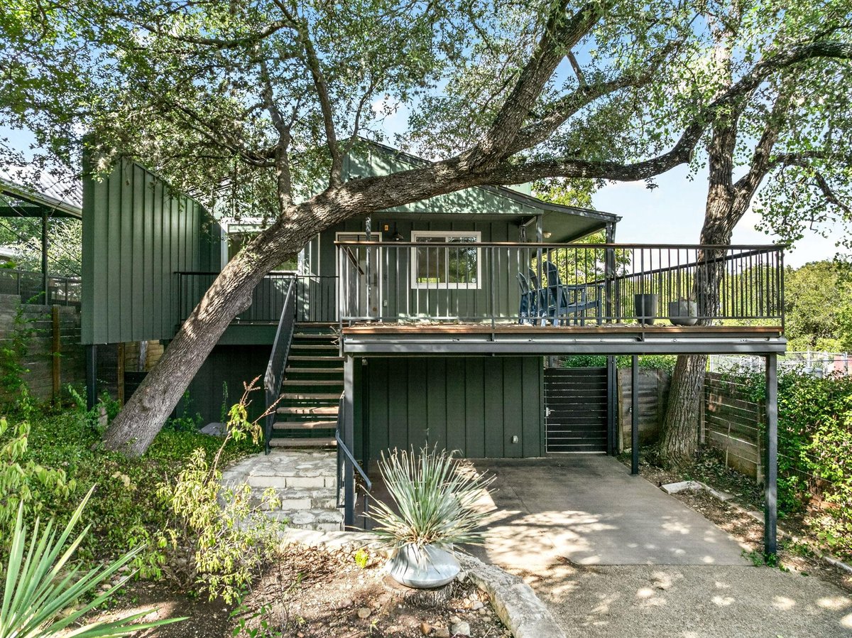 View 1800 W 10th ST in White Essie Resub 1800 W 10th ST - property photo 1 - Luxury home in White Essie Resub, Austin, TX