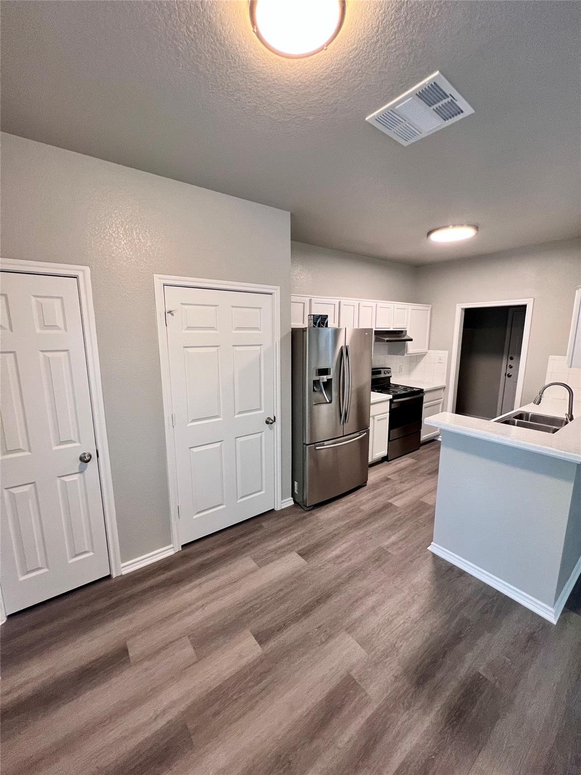Primary bedroom at 1801 Constantino Cir - Dan Jean Oaks, Austin, TX