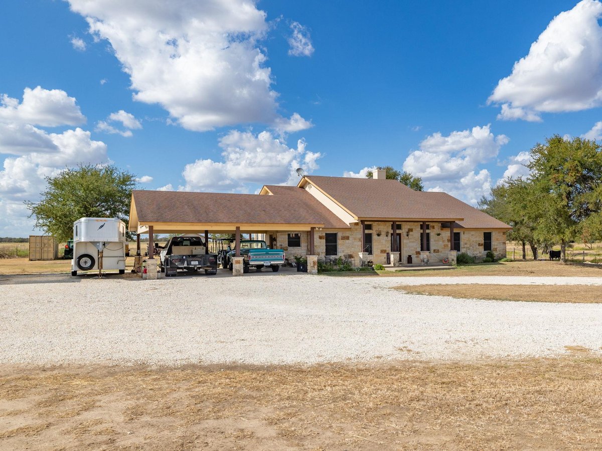 View 1801 County Road 470 in none 1801 County Road 470 - front exterior - Luxury lot in none, Coupland, TX