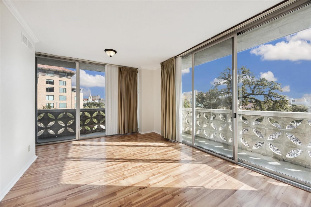 View 1801 Lavaca St Unit #2D in Cambridge Condo Amd 1801 Lavaca St Unit #2D - front exterior - Luxury home in Cambridge Condo Amd, Austin, TX