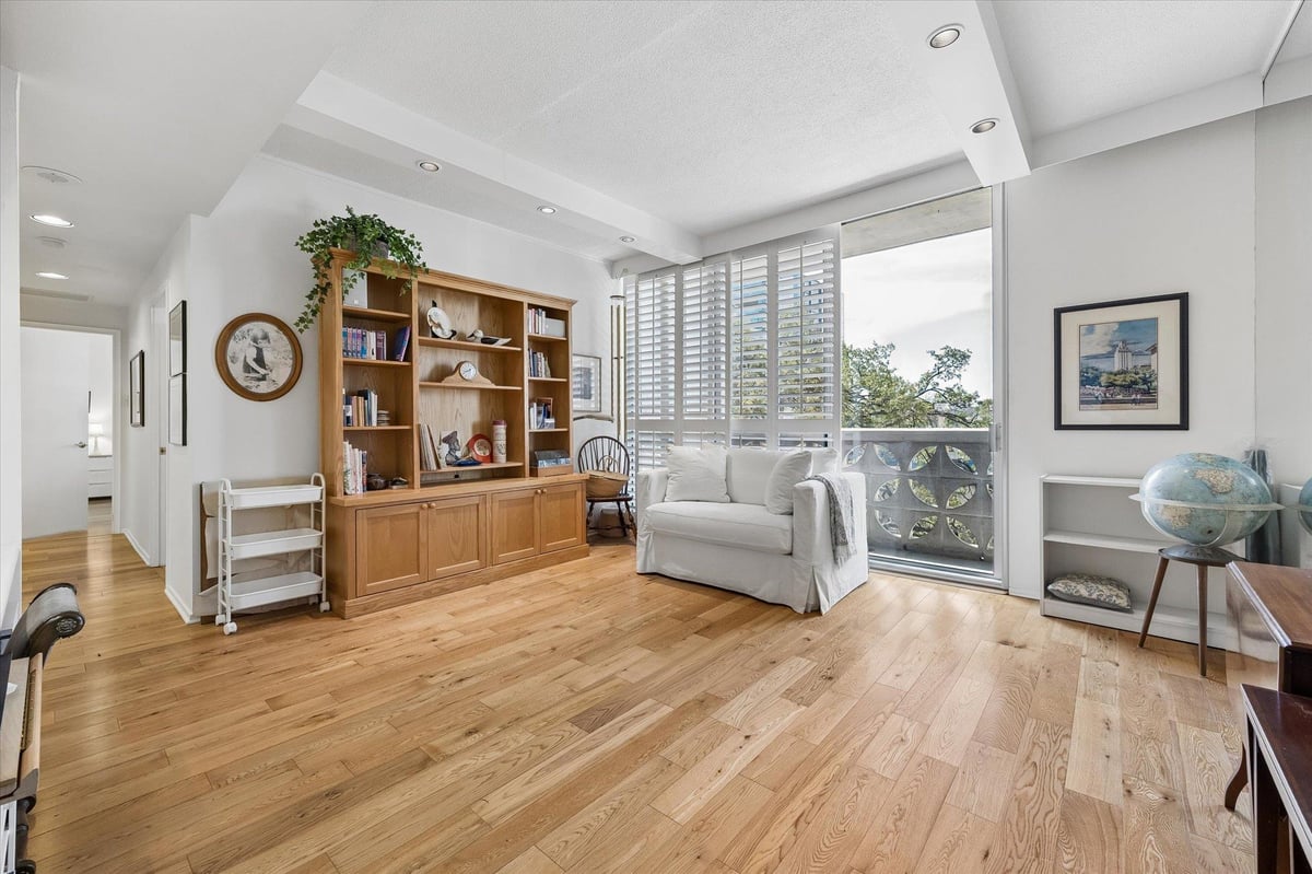 View 1801 Lavaca St Unit #3M in Cambridge Condo Amd 1801 Lavaca St Unit #3M - front exterior - Luxury home in Cambridge Condo Amd, Austin, TX