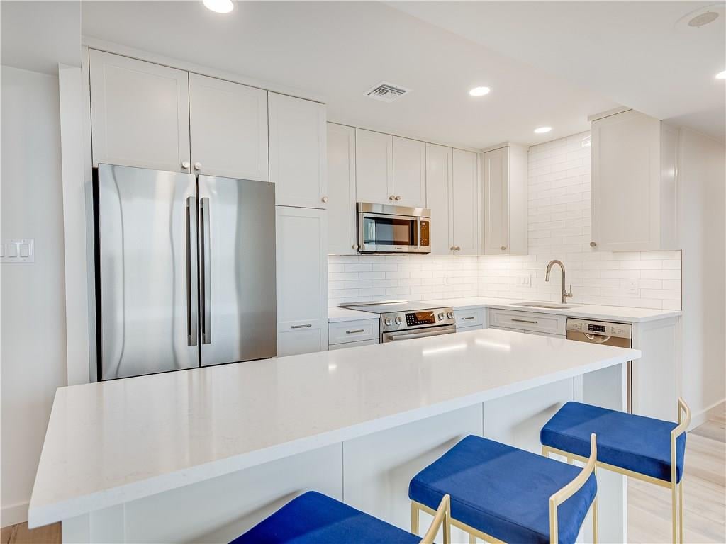 View 1801 Lavaca St Unit #4M in Cambridge Condo Amd 1801 Lavaca St Unit #4M - front exterior - Luxury home in Cambridge Condo Amd, Austin, TX